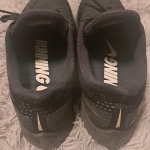 Nike Zoom Pegasus 35 - Size 11 Men - Black